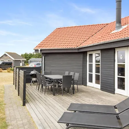 Arnger - 300m To The Fjord By Interhome *